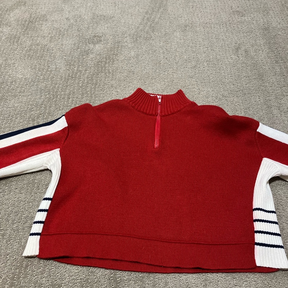 Brandy Melville cropped sweater